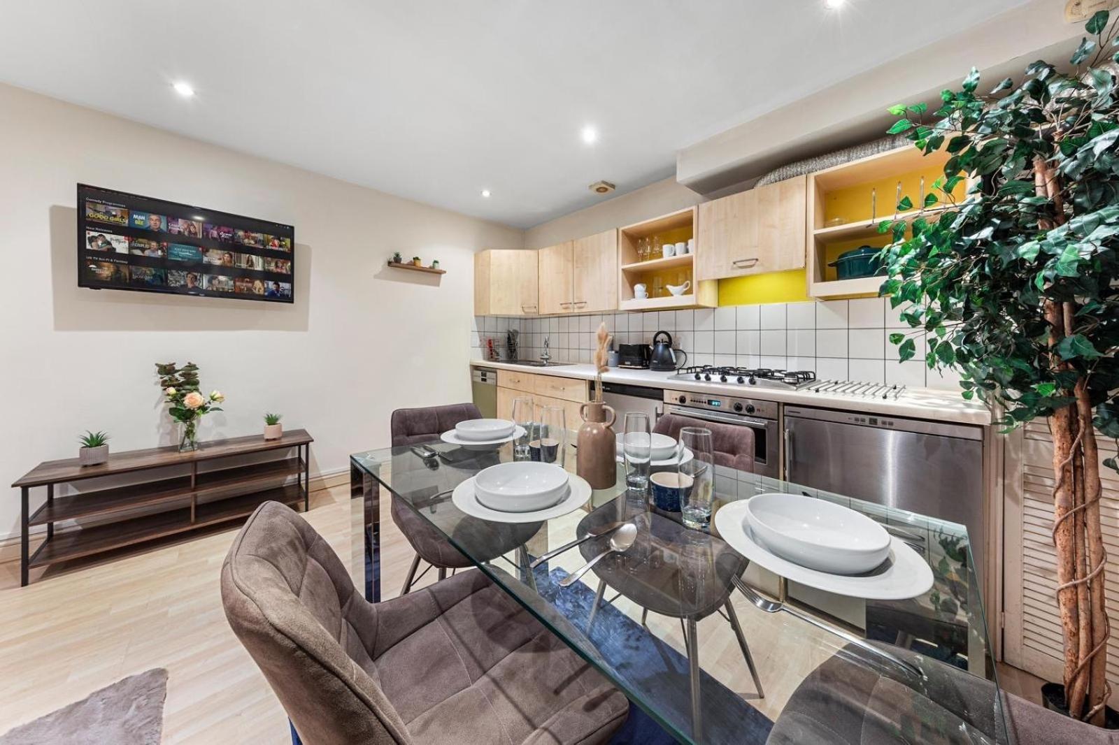 Deluxe Apartment - 1 Min Away From Camden Market And Station London Exterior photo