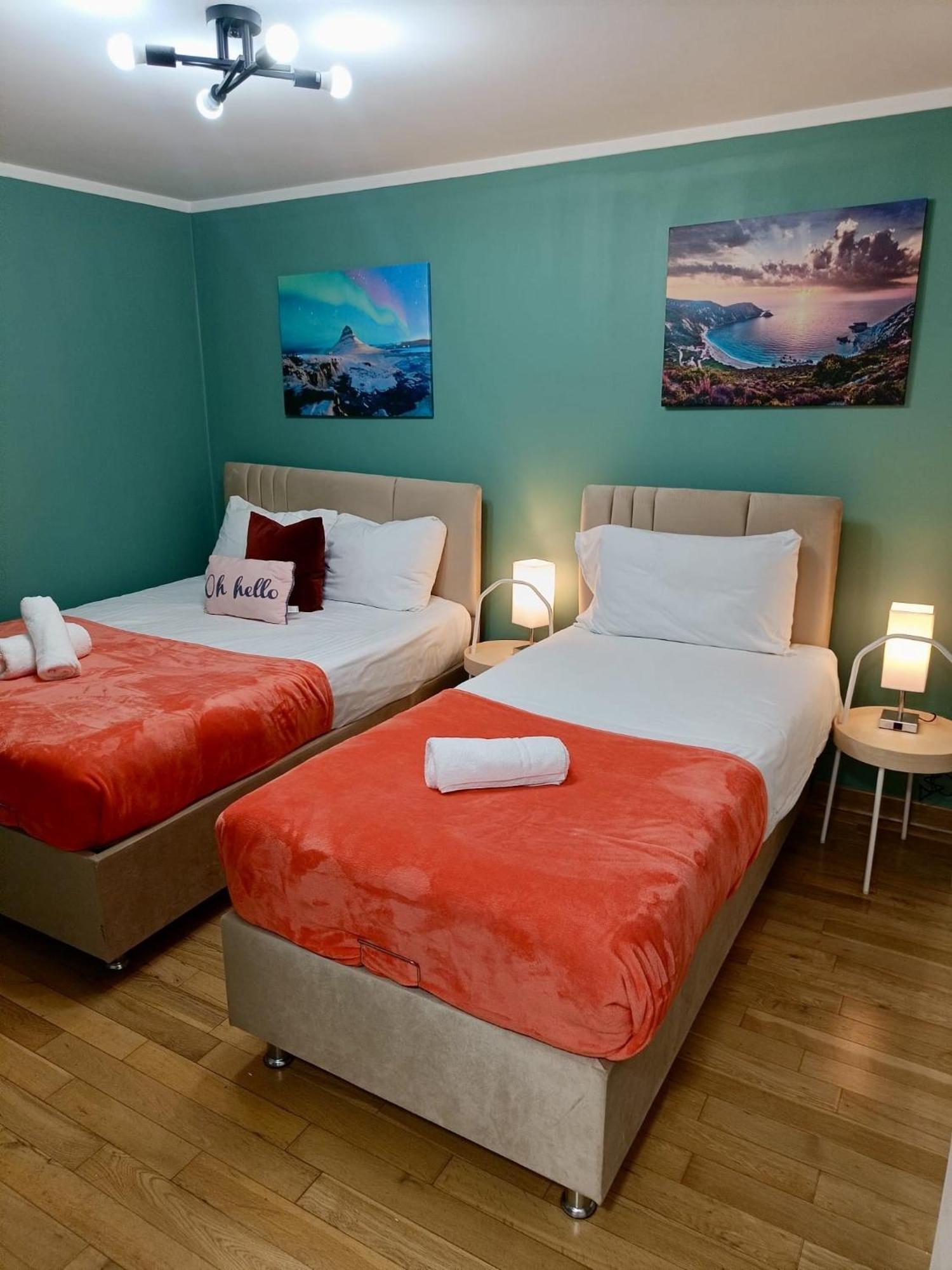 Deluxe Apartment - 1 Min Away From Camden Market And Station London Exterior photo